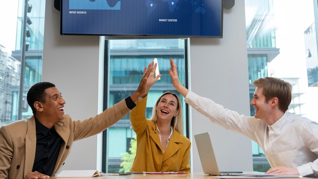 B2B Strategies for Contractors to Grow Partnerships and Profits